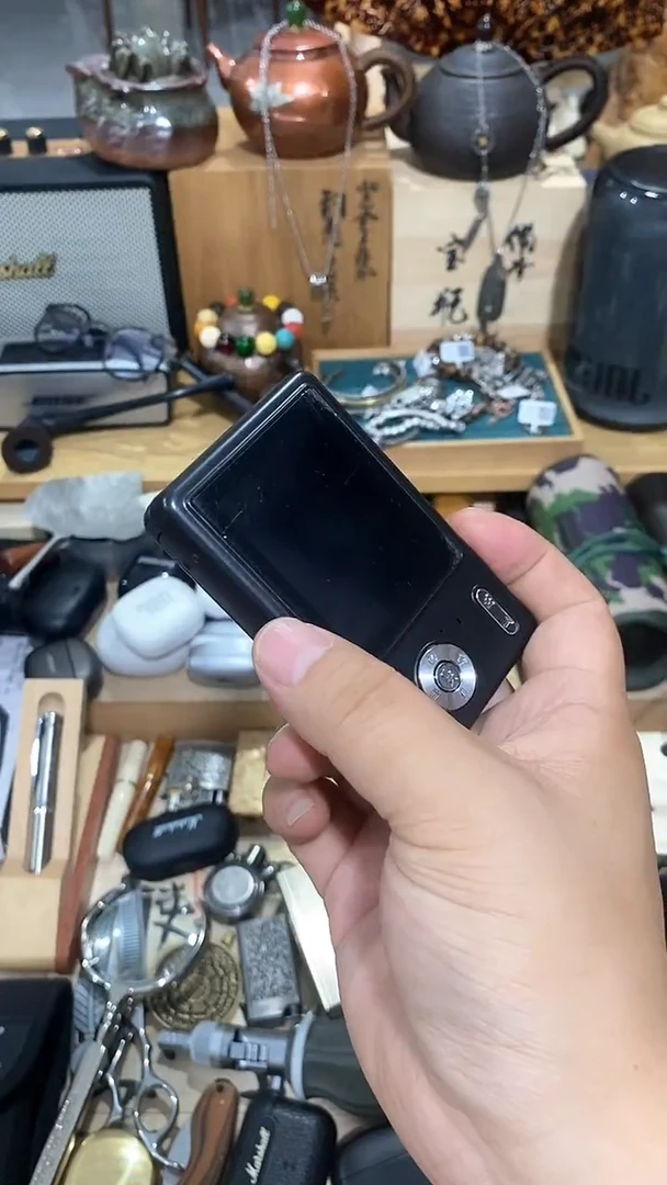 瓷片闪购商品  如图所示