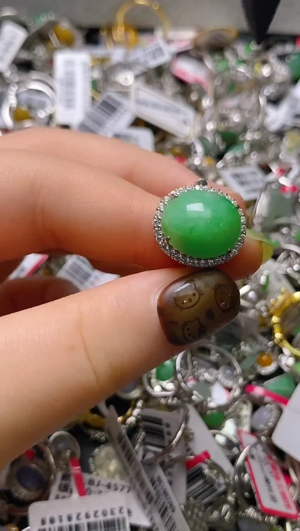 银S925镶嵌戒指翡翠百内无证书