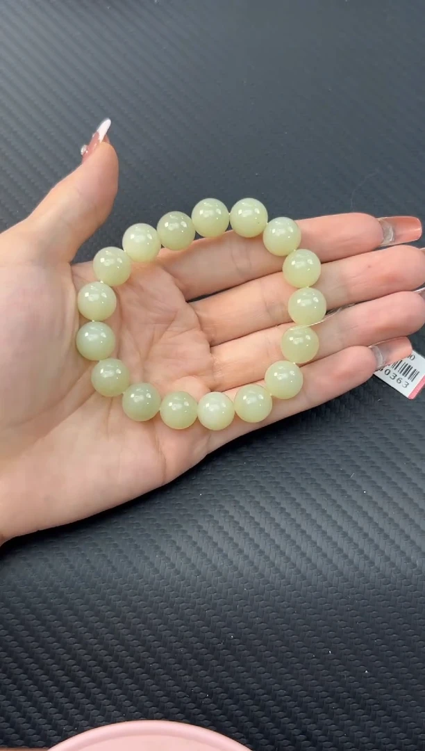 【闪购商品】和田玉手串未镶嵌且末微色差迪克兰卡12手串