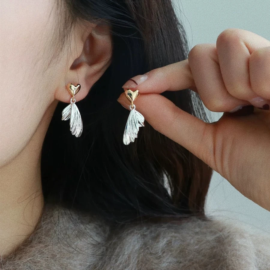 铜合金耳饰 金色爱心鱼尾耳环设计感气质小众独特耳坠撞色耳饰