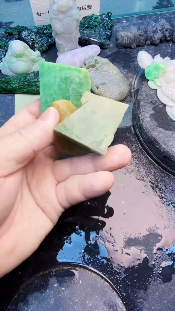 翡翠挂件未镶嵌䒭*來天然翡翠122