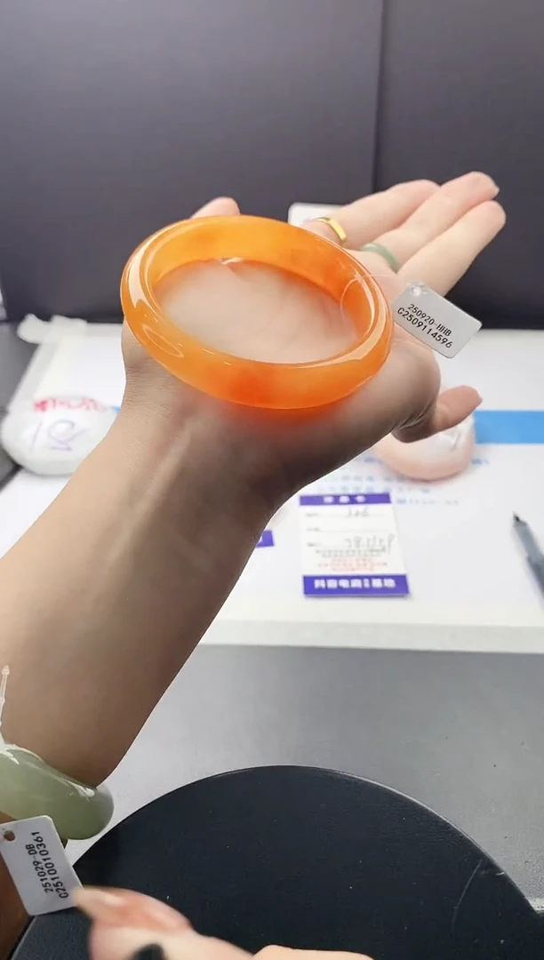 未镶嵌手镯石英质玉j26-HHB58+