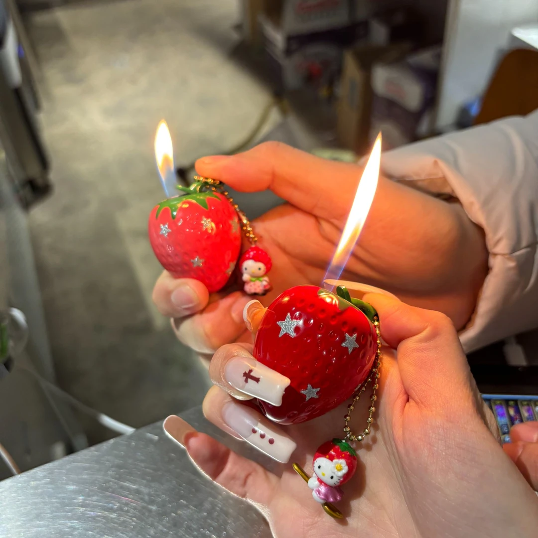 【火力社】下单看详情！！可爱小草莓kitty充气打火机少女礼物挂件ins