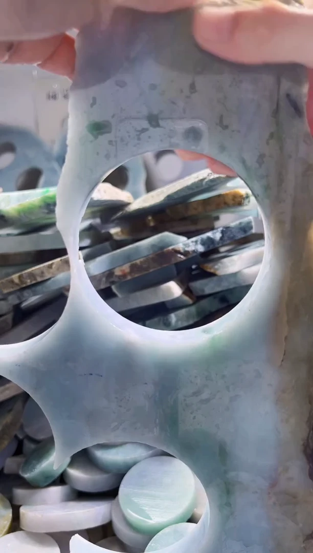 翡翠裸石缅甸翡翠A货柠3474