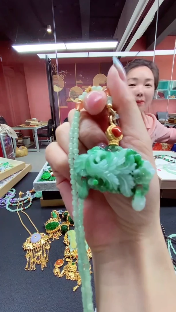 颈饰未镶嵌翡翠翡翠吊坠
