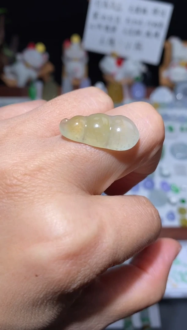 未镶嵌定制翡翠福豆