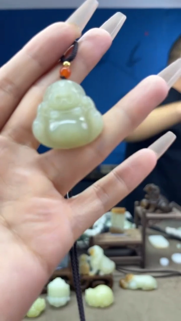 和田玉未镶嵌颈饰1