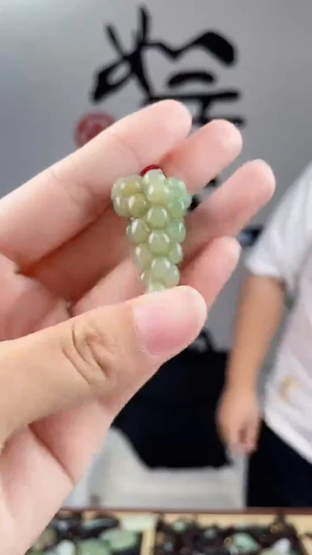 和田玉未镶嵌颈饰拍一发一，多样性发货