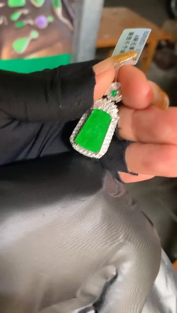 【闪购商品】定制翡翠未镶嵌21定制翡翠-多样性发货（发其一）