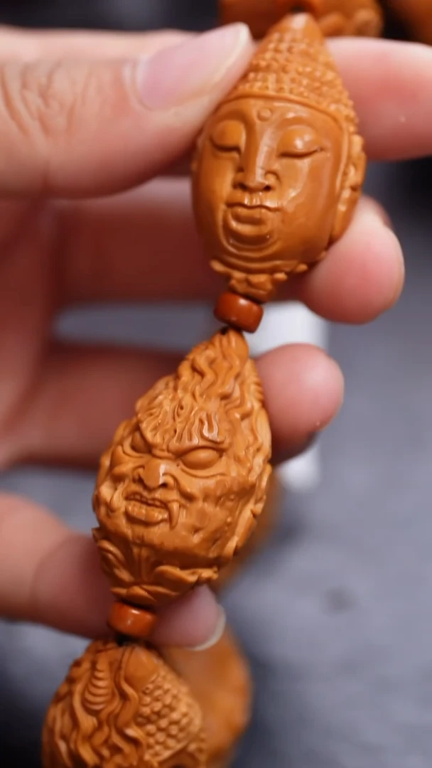 手串橄榄核一念之间