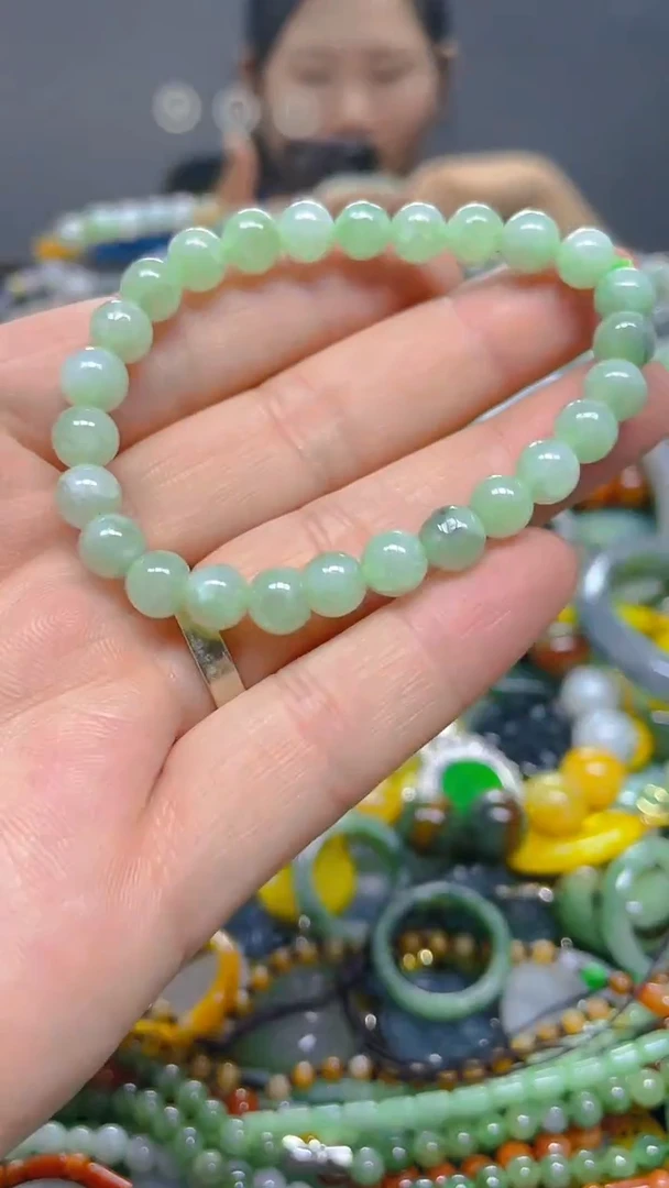 颈饰未镶嵌翡翠6mm/ C /翡翠A货，一件也是批发价