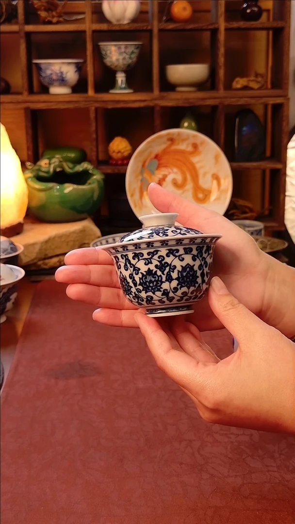 【手工手绘缠枝莲盖碗（容量120cc）】