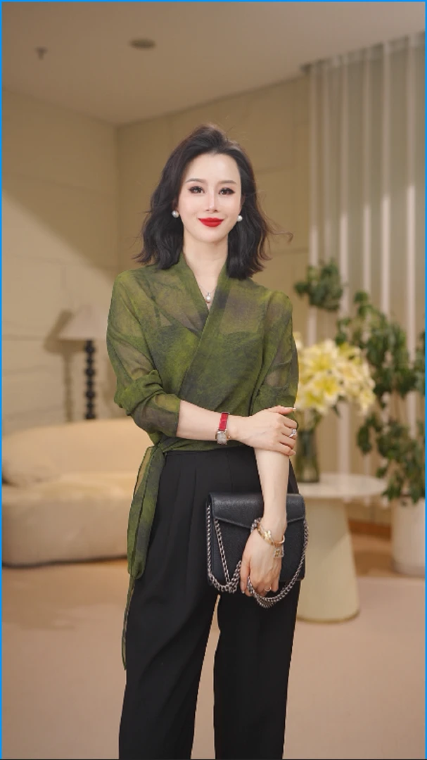 【青衣】舒适透气丝滑防晒衣4956