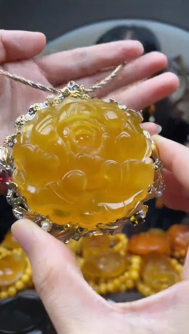 琥珀未镶嵌珠宝奇石首饰 假1赔4 （多样性发货1件