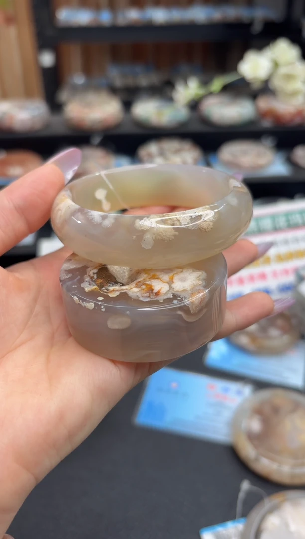 未镶嵌手镯石英质玉A433(58圈赠送镯心)