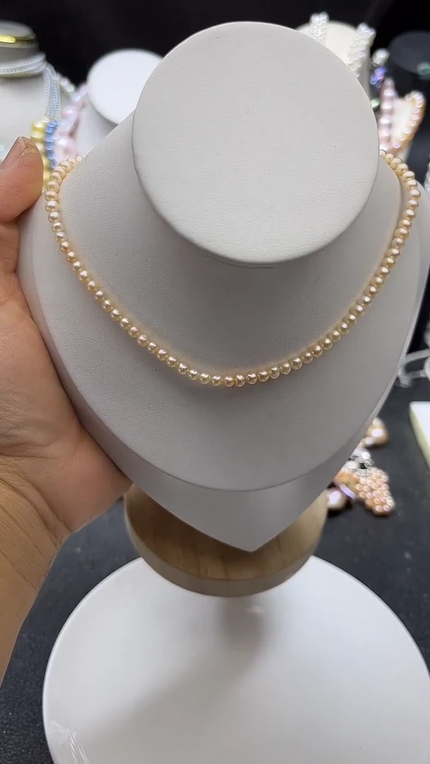 颈饰未镶嵌淡水珍珠多人