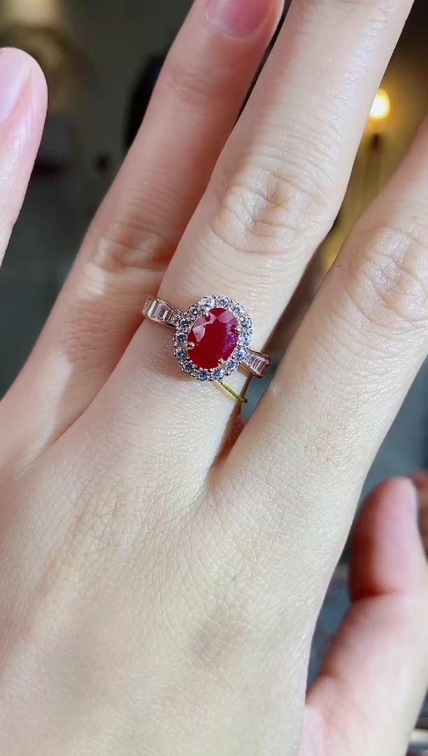 银S925镶嵌手饰红宝石手饰