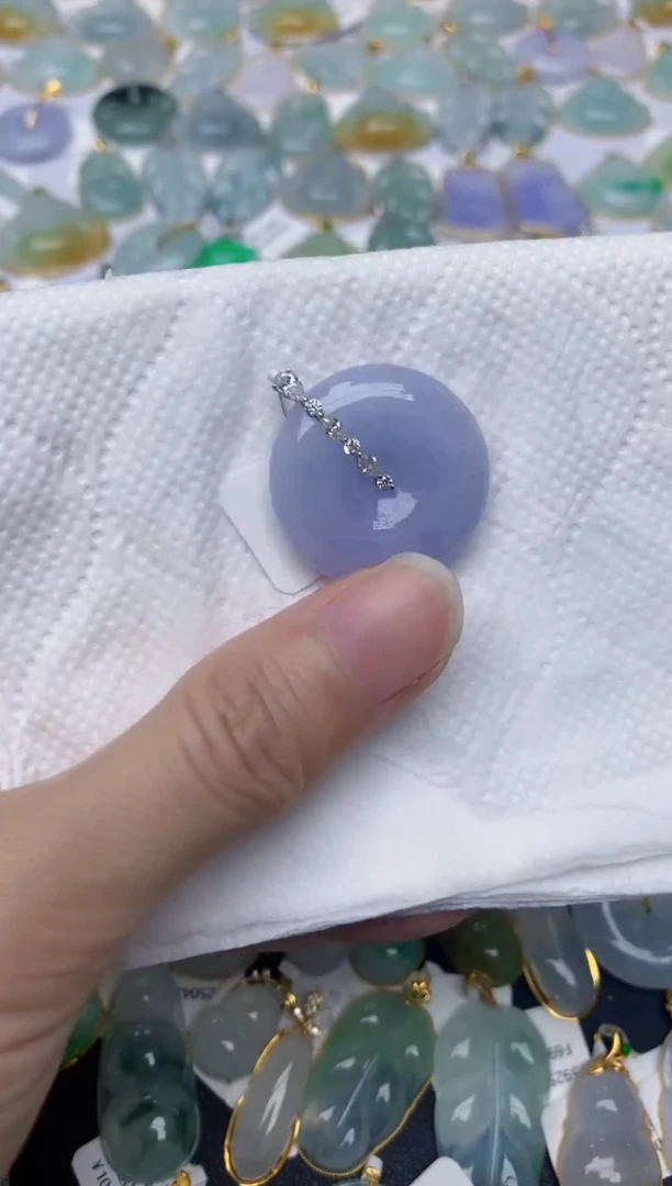 翡翠18K金镶嵌颈饰天然A货翡翠