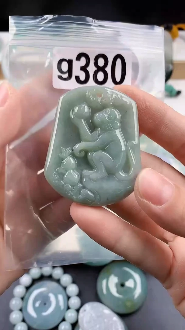 颈饰未镶嵌翡翠天然翡翠吊坠挂件