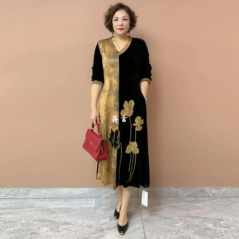 秋冬宽松新款码长气质裙子醋酸连衣裙重工丝绒拼接妈妈大刺绣85