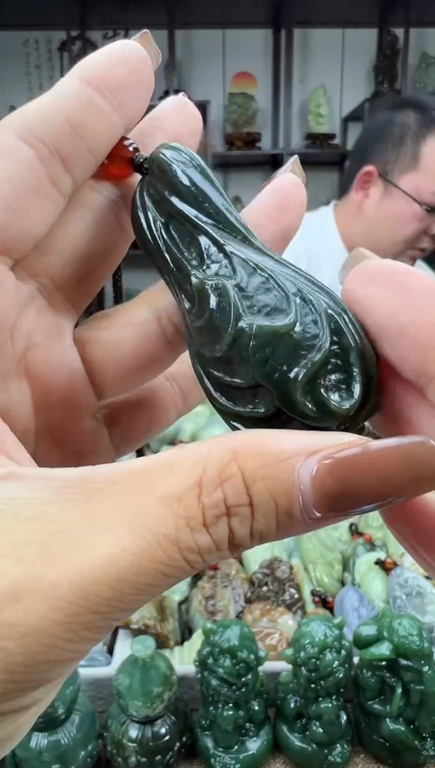 未镶嵌和田玉把件1