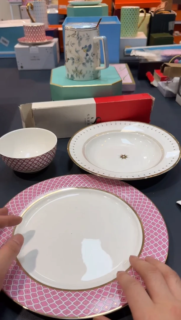 【闪购商品】瓷片A546全场正品，京东包邮