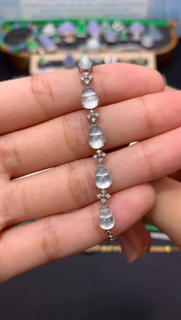 翡翠18K金镶嵌颈饰模式推广期48小时鉴赏期