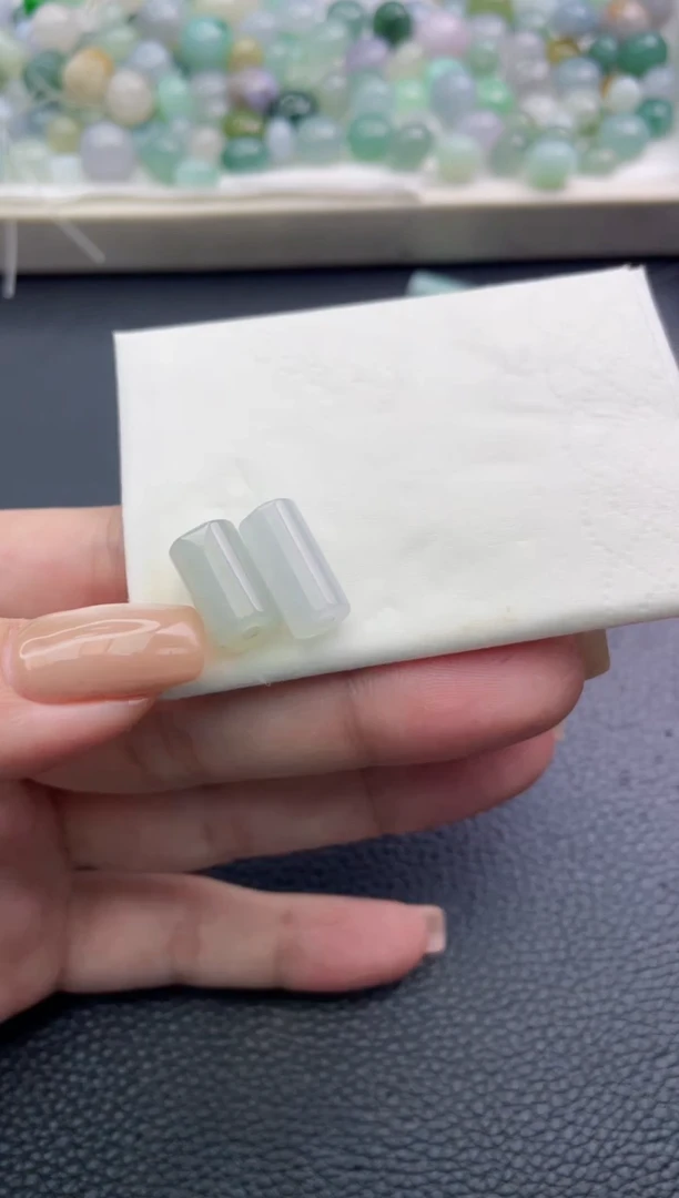 未镶嵌定制翡翠?****t珠子