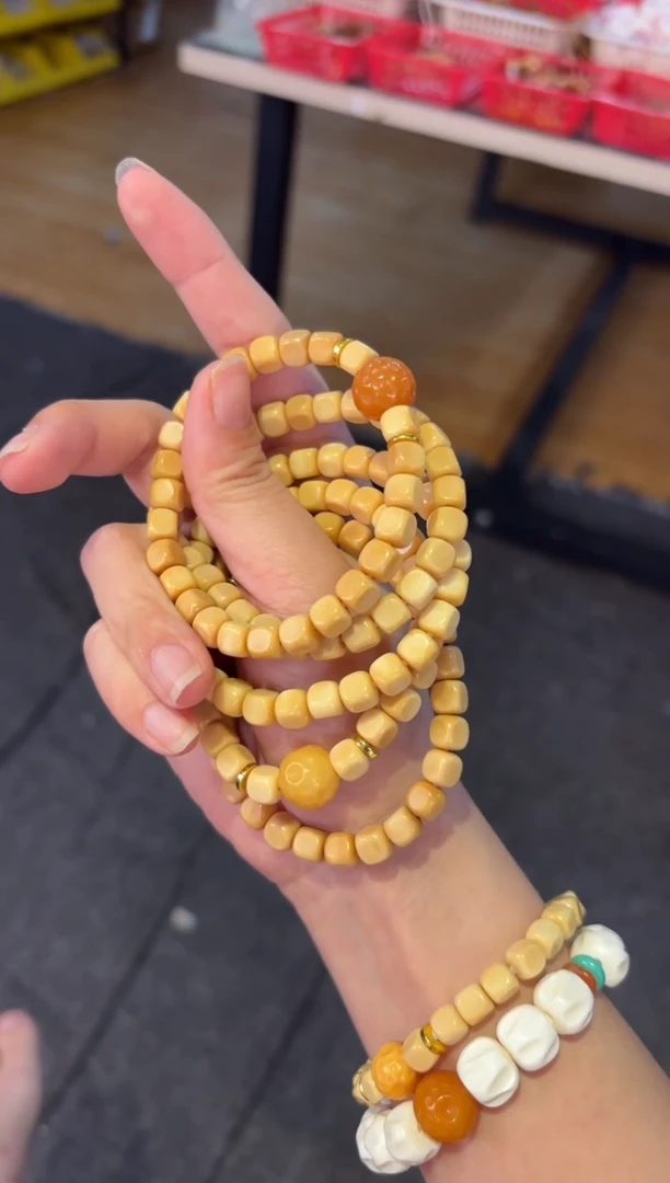 石英质玉（黄龙玉）未镶嵌手链  8mm龙脊六方黄龙玉