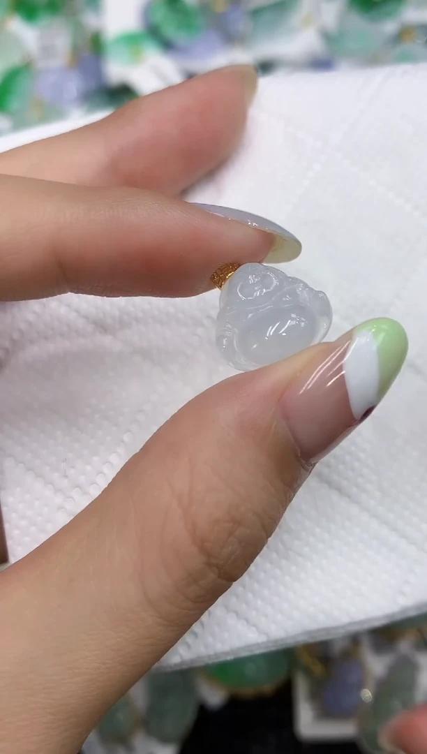 翡翠18K金镶嵌颈饰111111111111
