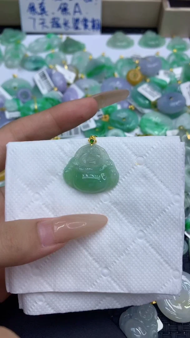 颈饰18K金镶嵌翡翠天然缅甸A货翡翠