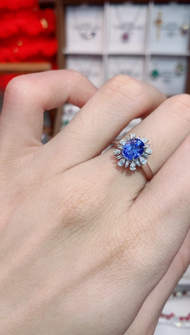 戒指蓝宝石18K金镶嵌1.6ct/天然宝石/七天无理由
