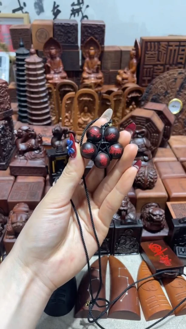 枣木玉化五雷珠脖挂款