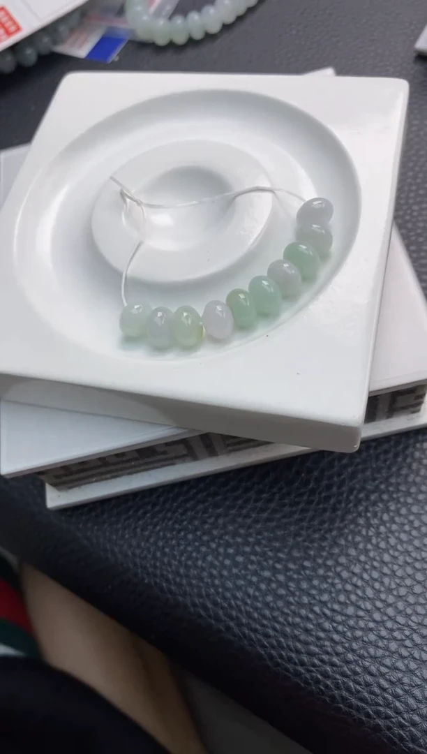 翡翠散珠9天然A货翡翠散珠
