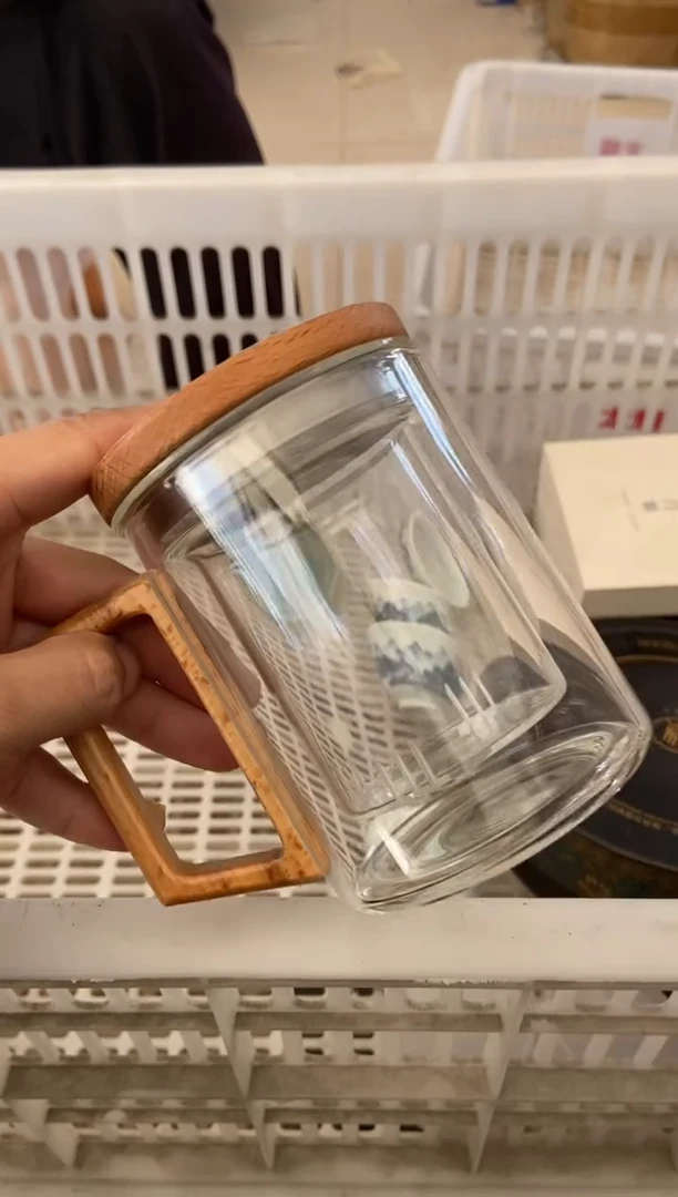 杯无运费险有瑕疵的摄影的产品有使用过的痕迹有点脏介意勿拍