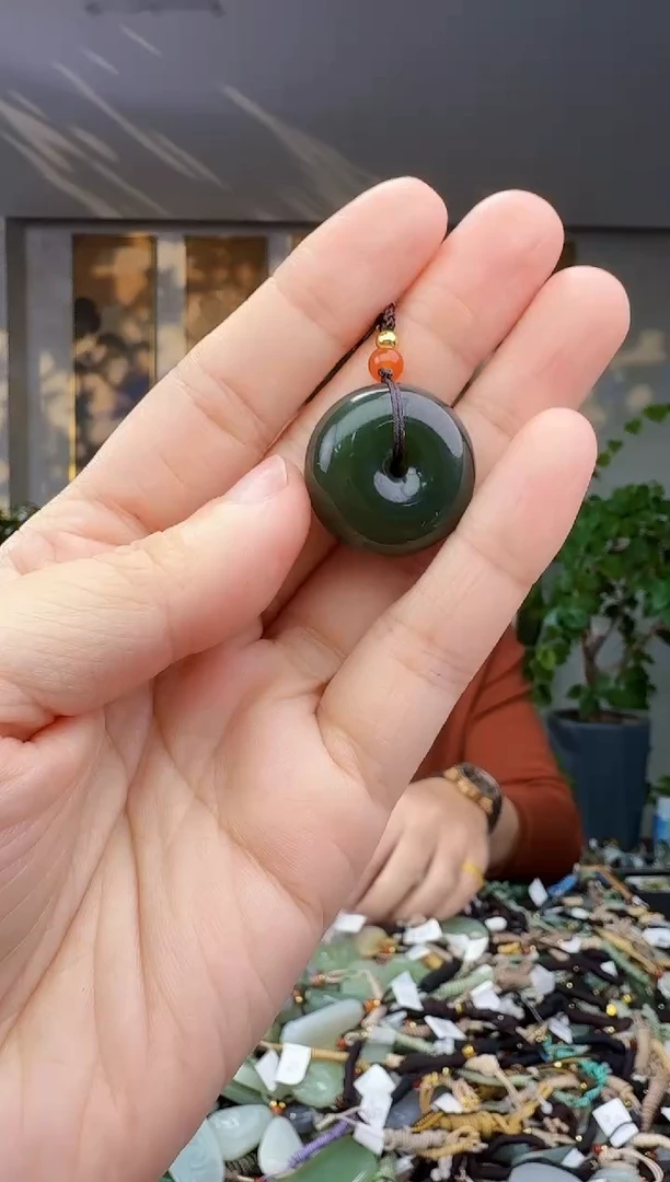 未镶嵌和田玉挂件拍一发一