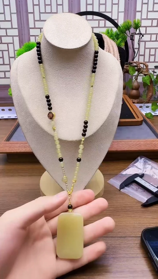 颈饰14K金镶嵌和田玉X79