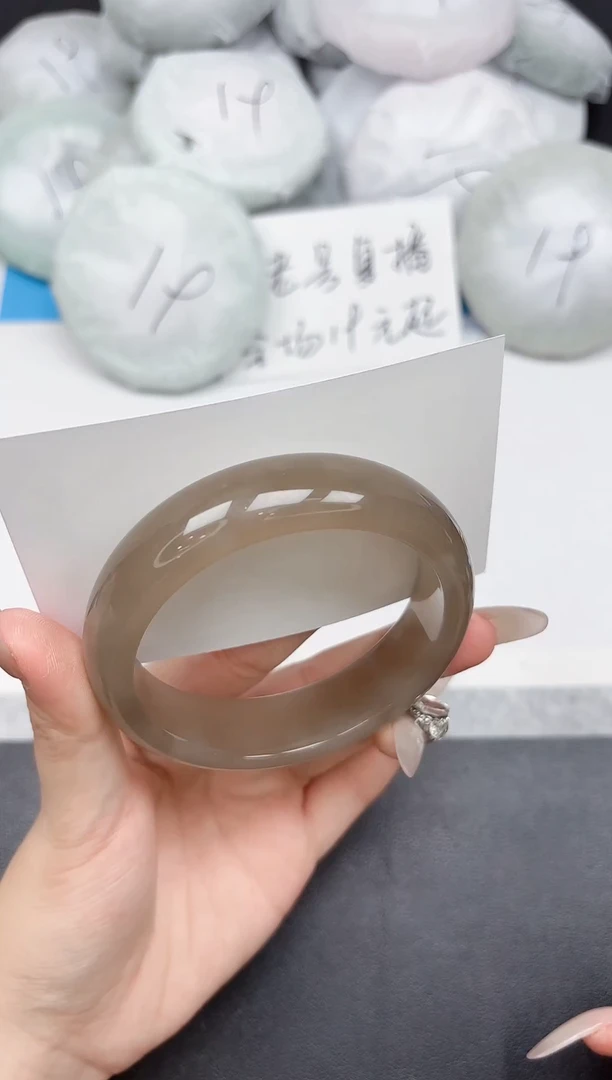 未镶嵌手镯石英质玉135-62.3