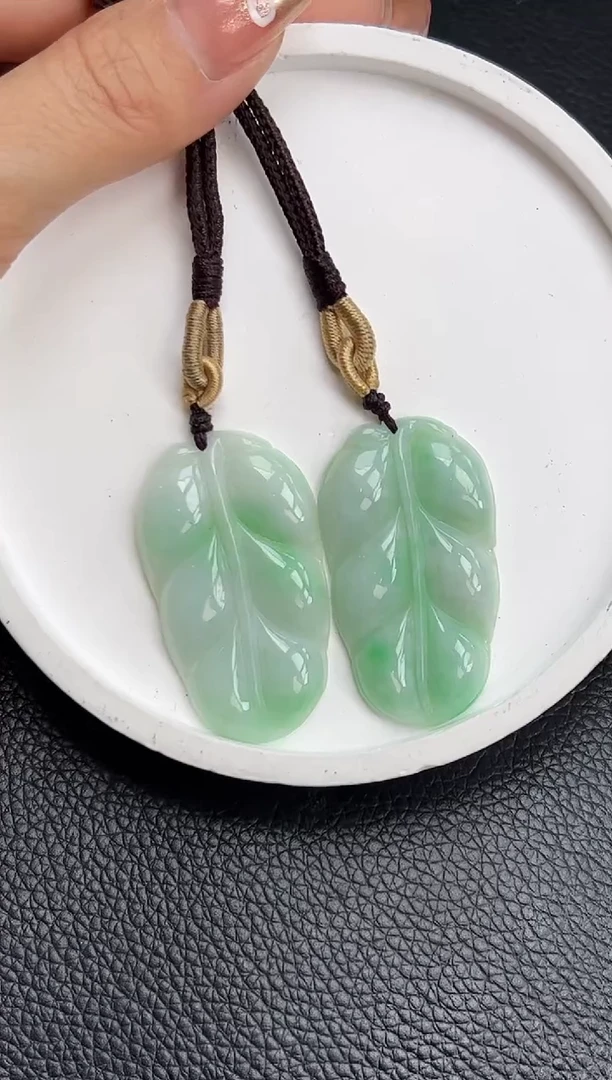 【闪购商品】翡翠颈饰未镶嵌K733-843 叶子多样性发一