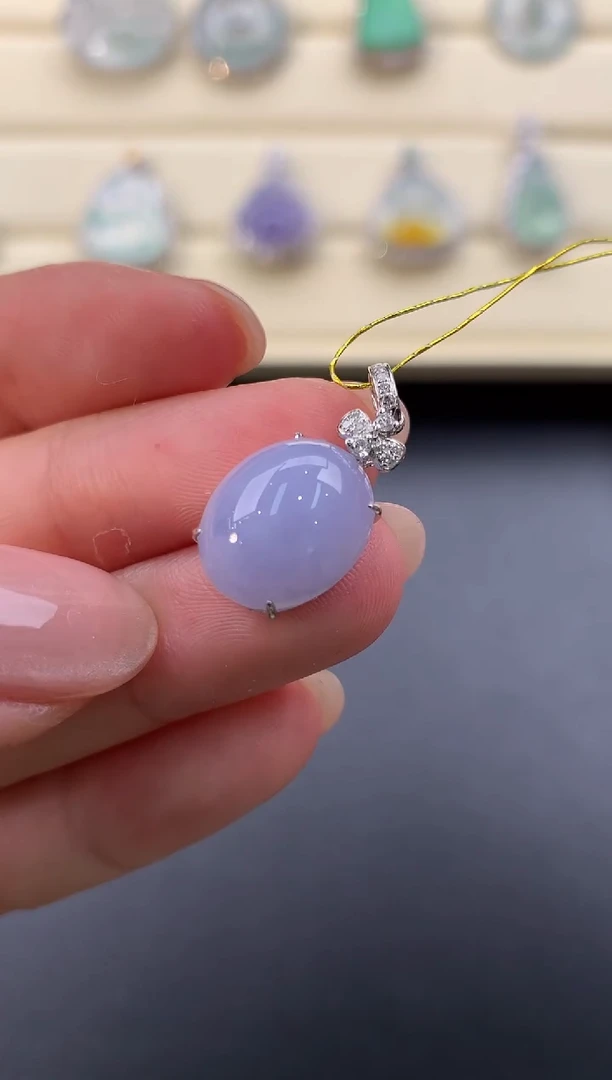 【闪购商品】翡翠颈饰18K金镶嵌D717