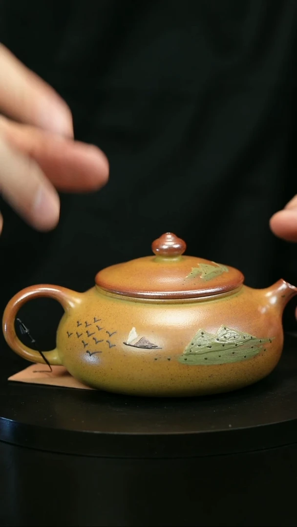 茶壶紫砂龙*H2037蒋静明堆绘江南寒江