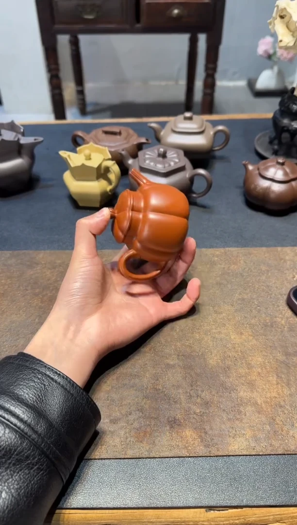 茶壶紫砂一***天朱泥繁花