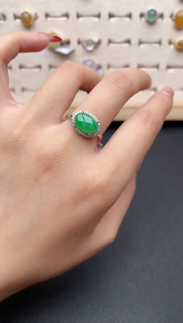 【闪购商品】翡翠戒指银S925镶嵌一物一证一礼盒