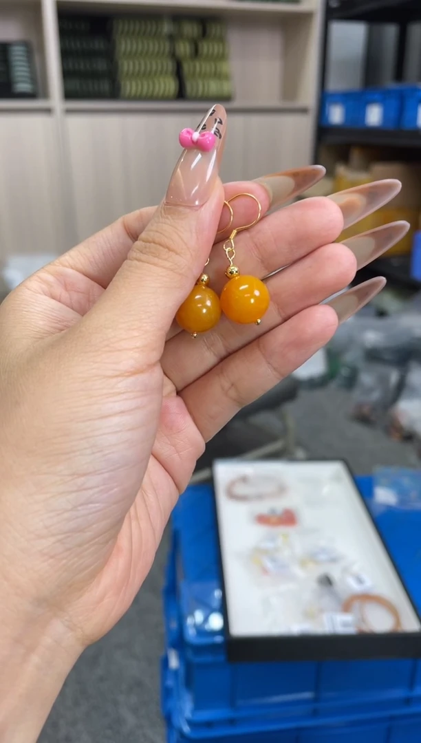 银S925镶嵌蜜蜡裸石多样性发一件