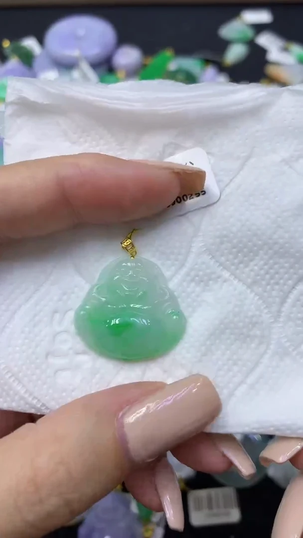 颈饰18K金镶嵌翡翠天然缅甸翡翠A货