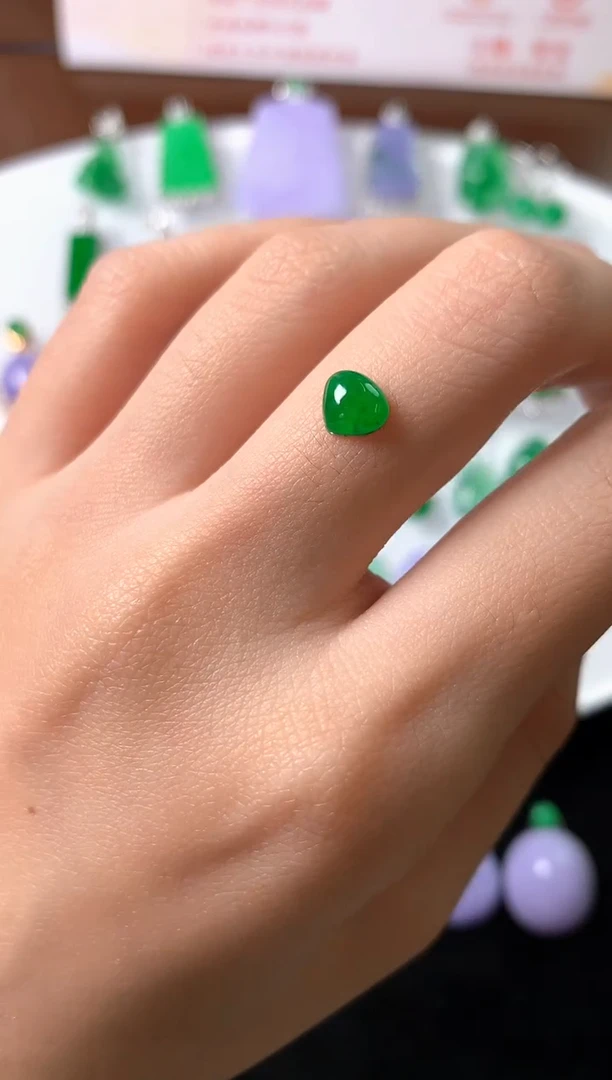 未镶嵌定制翡翠裸石（镶嵌定制）