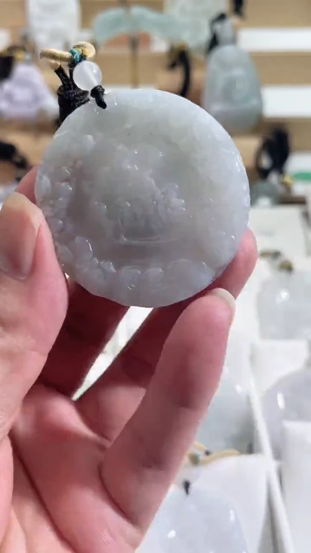 吊坠(赠链)未镶嵌翡翠10/12/      50