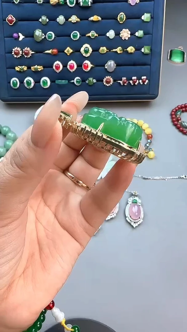 玛瑙/玉髓吊坠(不含链)合金多样性发货拍一发一