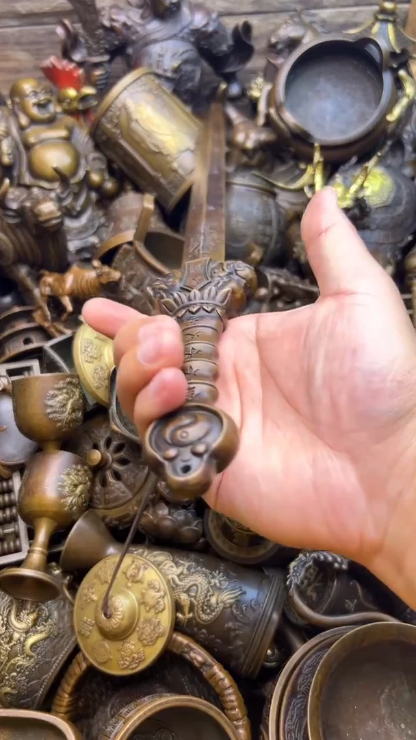 精美铜器，点击下单