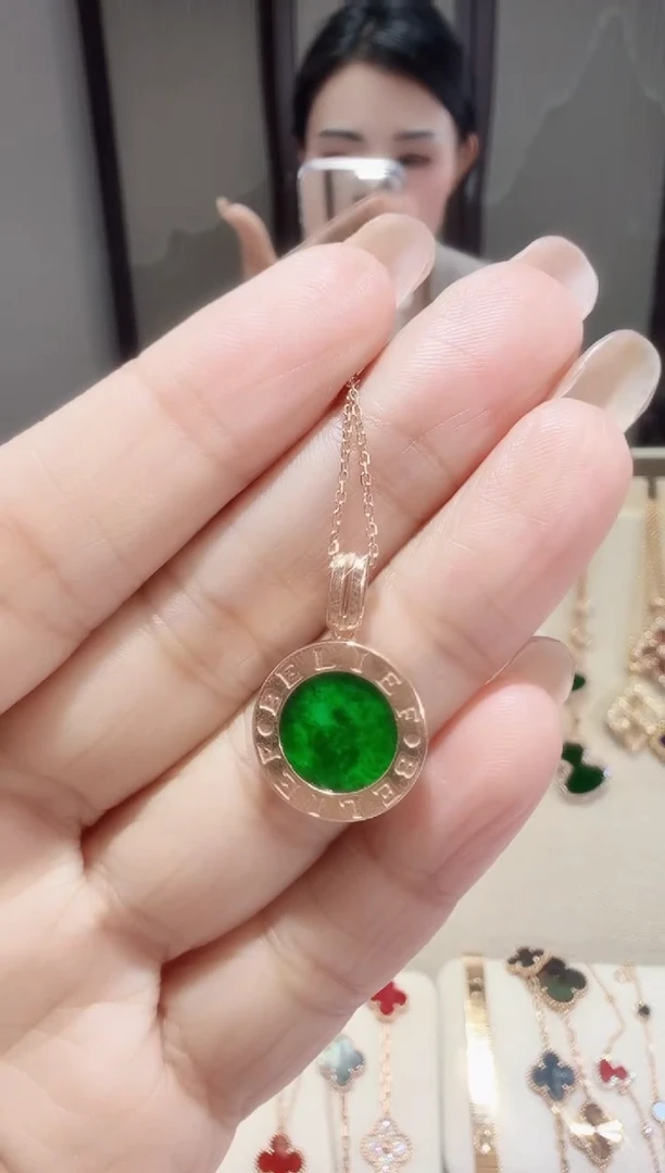 吊坠(不含链)18K金镶嵌翡翠吊坠